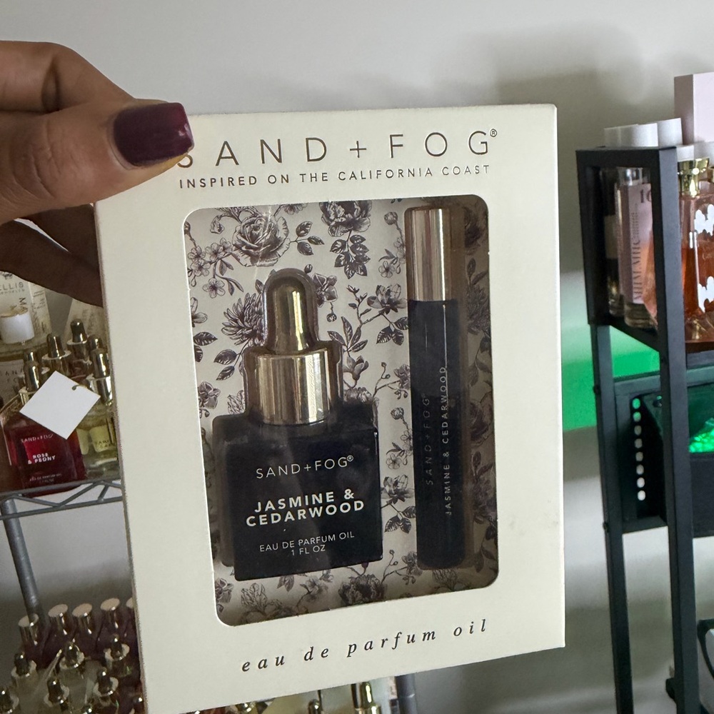 Sand and Fog Jasmine & Cedarwood Eau de Parfum Oil Set